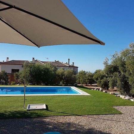 Apartamentos Rurales La Dehesa Del Acebuche เฮน ภายนอก รูปภาพ