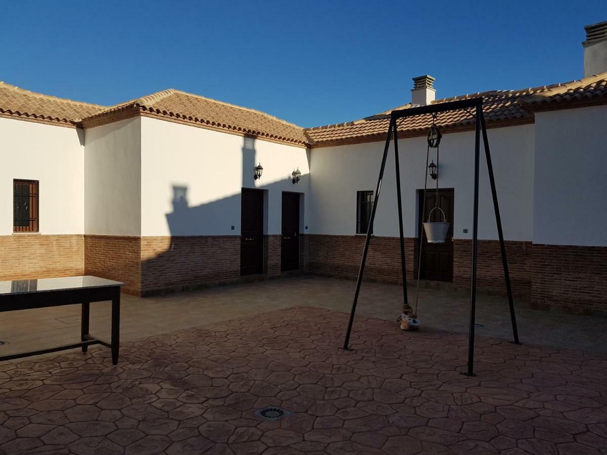 Apartamentos Rurales La Dehesa Del Acebuche เฮน ภายนอก รูปภาพ