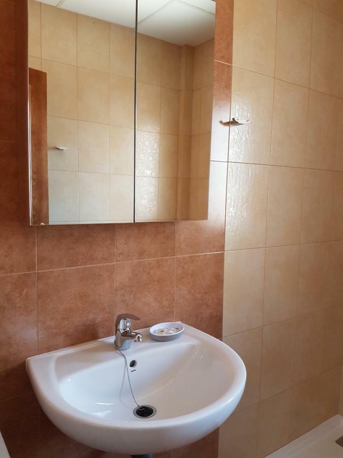 Apartamentos Rurales La Dehesa Del Acebuche เฮน ภายนอก รูปภาพ